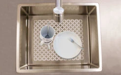 Rotho Spülbeckenmatte Space Wonder 6 Rotho Spülbeckenmatte Space Wonder -Campingausrüstung 230289 1865286