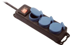 3-fach Schutzkontakt-Steckdosenleiste IP44